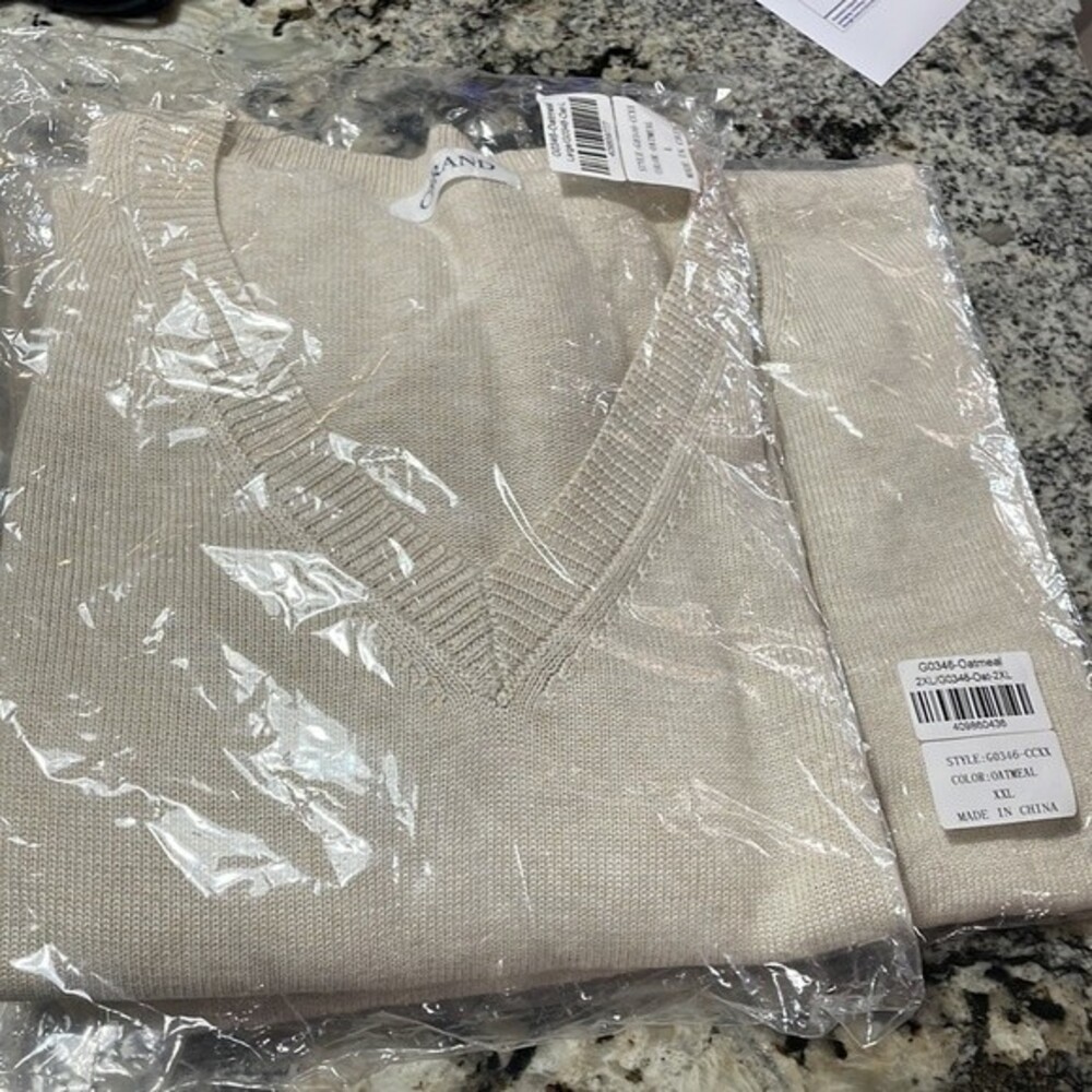 CBRAND Closet Candy V Neck Sweater - Picture 7 of 7